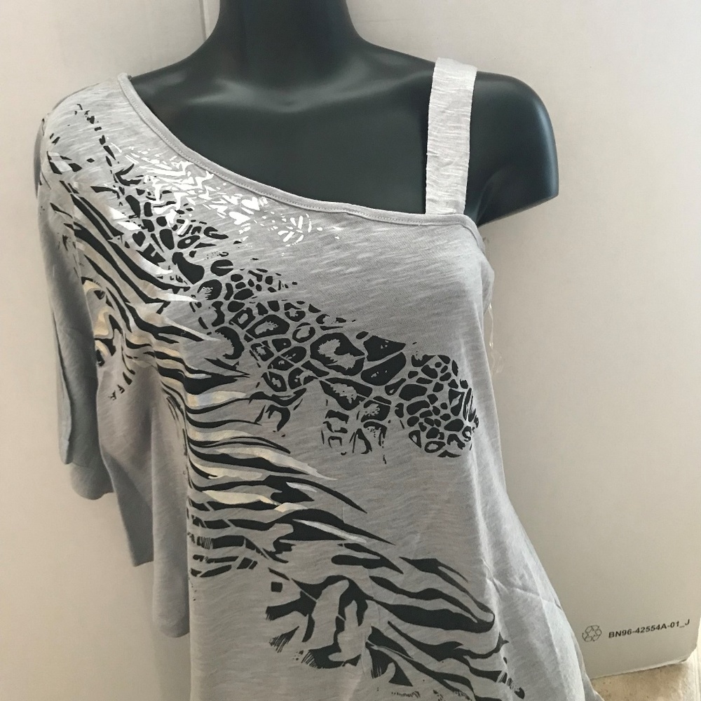 Bozzolo Grey Cold Shoulder Top New